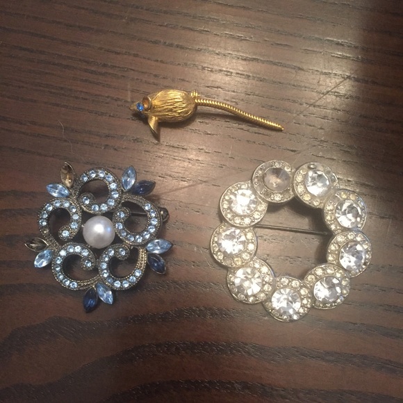 Vintage Jewelry - Bundle of Vintage Brooches